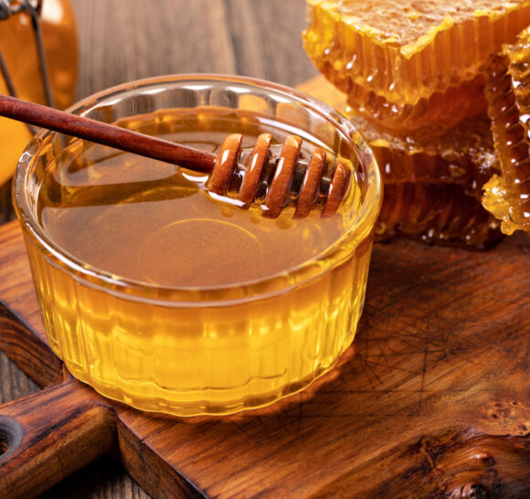 honey-and-honeycomb-slice-2021-08-26-18-18-45-utc (FILEminimizer)